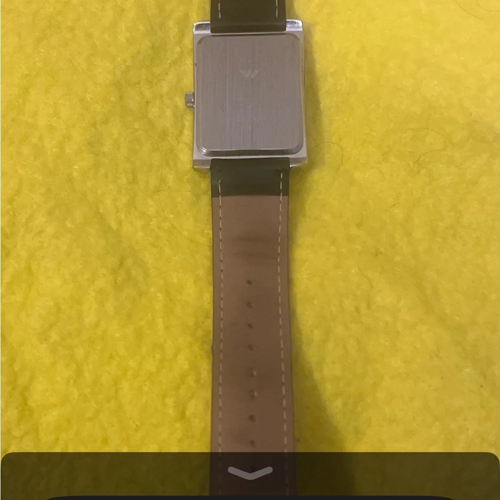 Vintage Waltham Men's Silver and Black Quartz Tank Watch. Running beautifully. - Picture 5 of 7